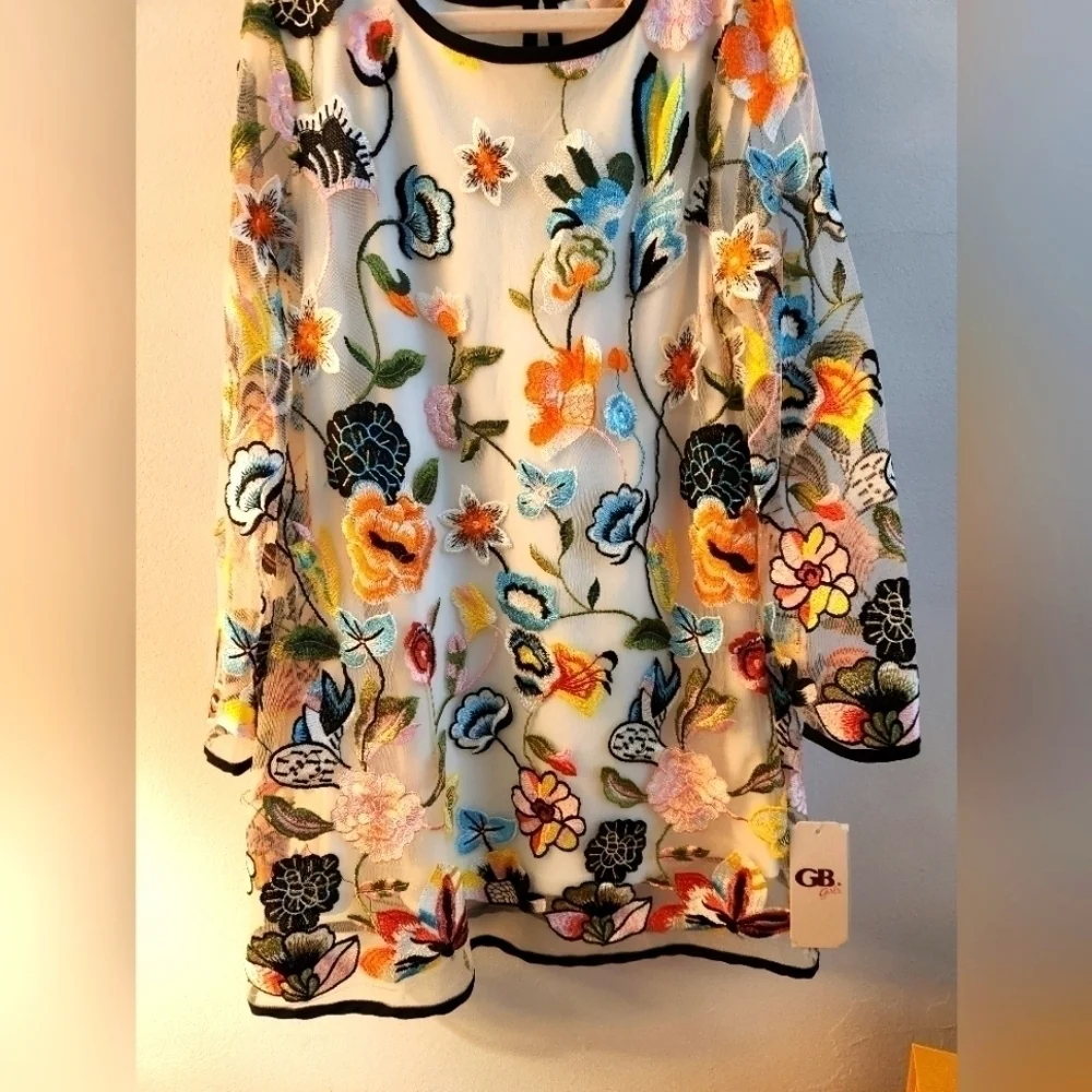 NWT Gianni Bini A-line Embroidered Floral Girl's Dress. Size 7/8